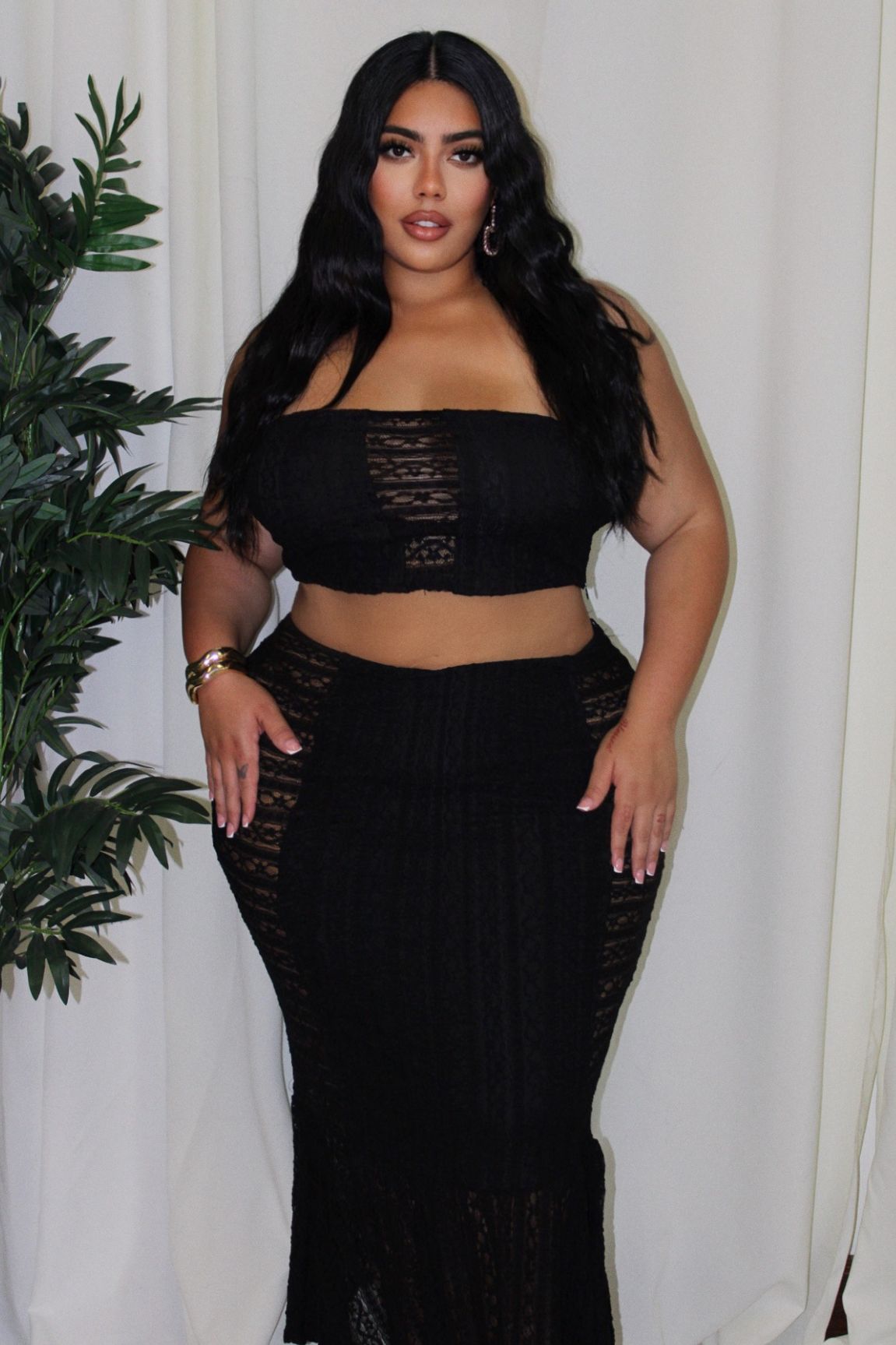 Bold Essence Skirt Set