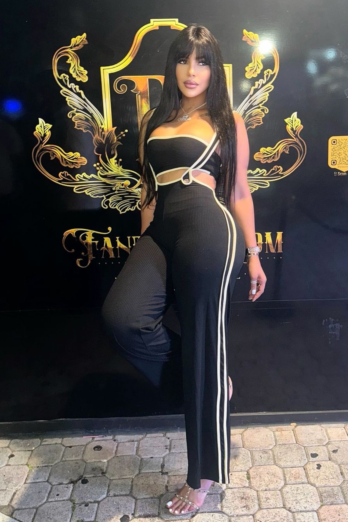 Living Upscale Overall Set