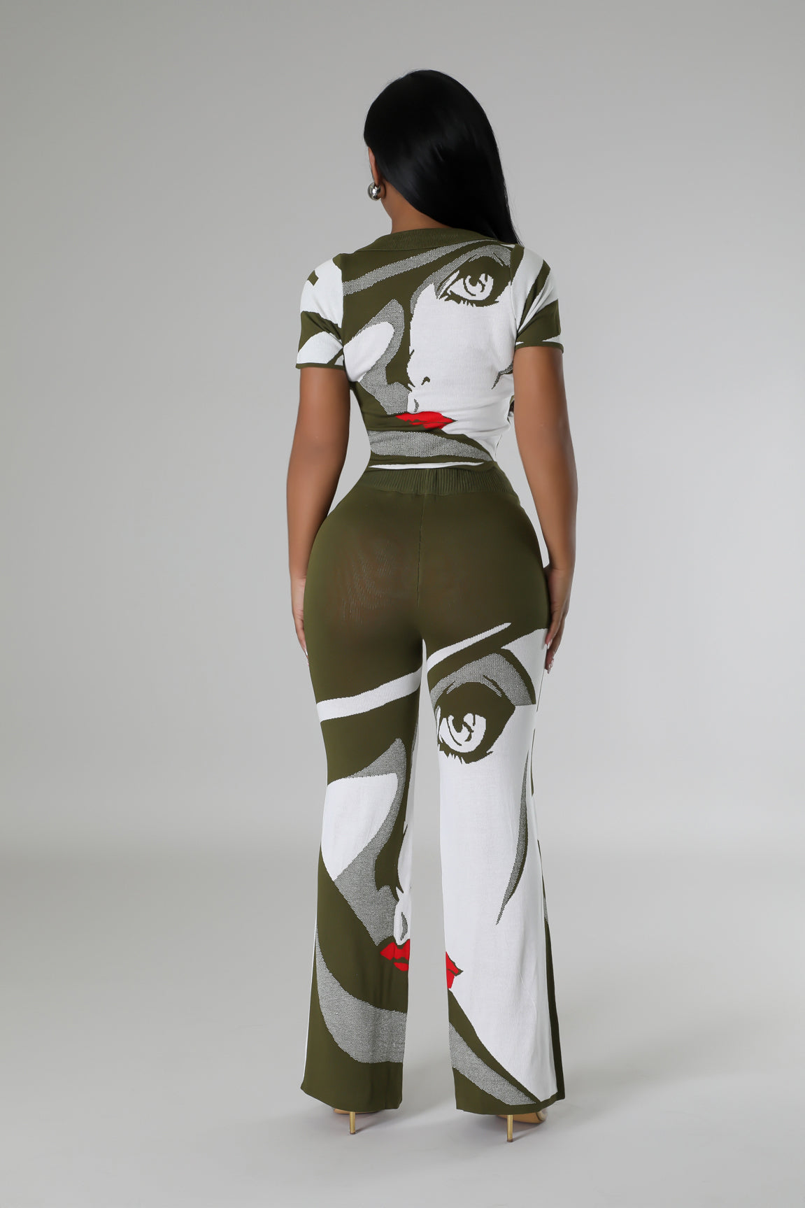 Take A Peak Pant Set