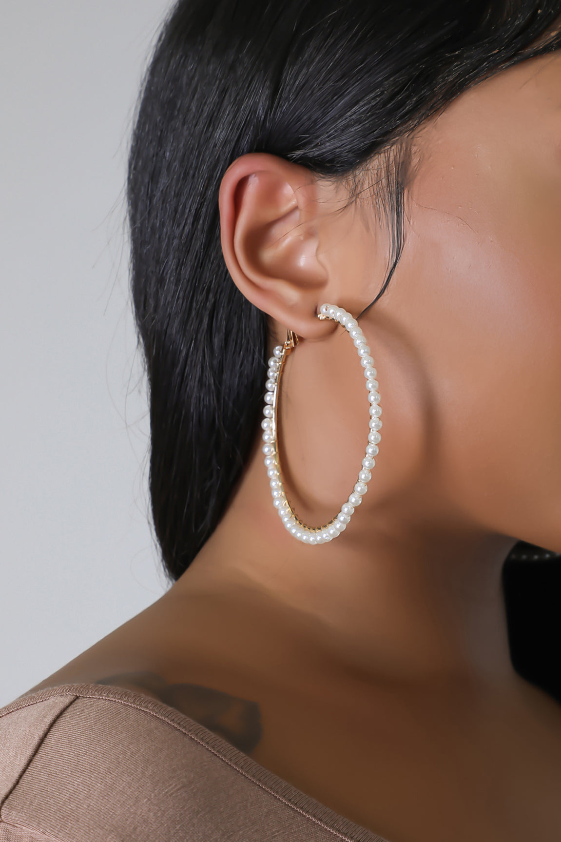 Pearly Whites Hoop Earrings
