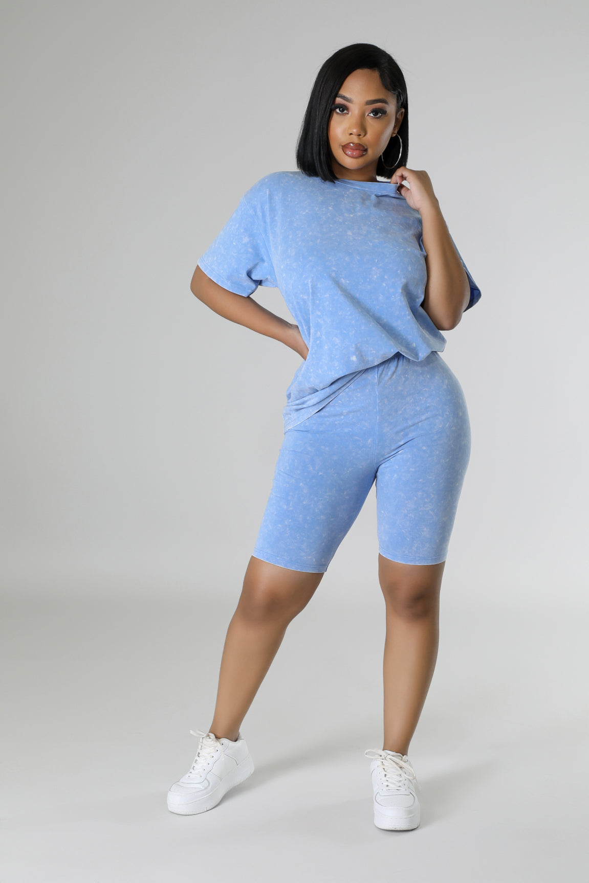 Flowing Freely Short Set