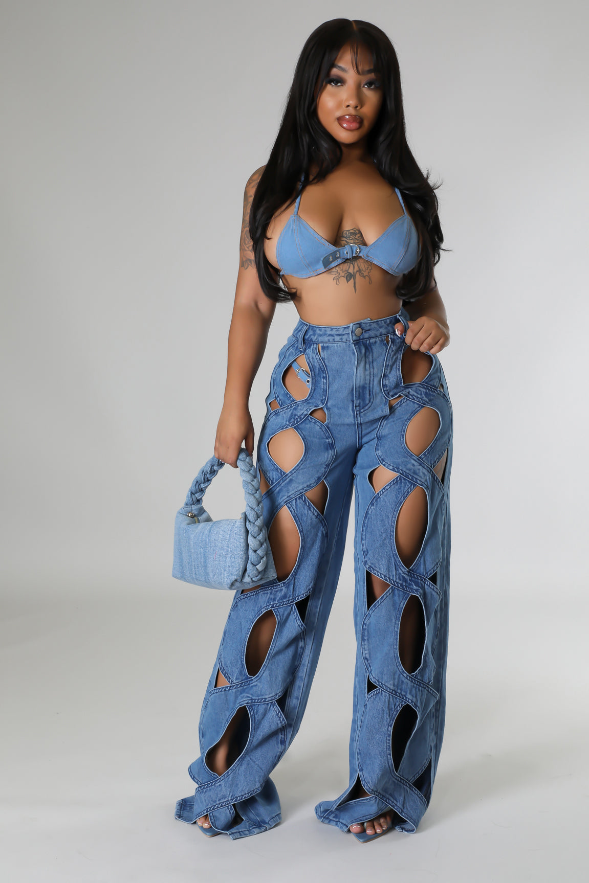 Jeaneia Jeans
